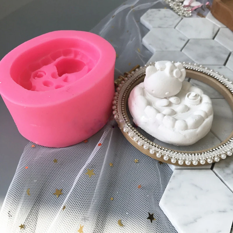 

Bathing Kartoon cat Fondant cake silicone molds cat soap mold aroma gypsum mould handmade DIY for cake decorations