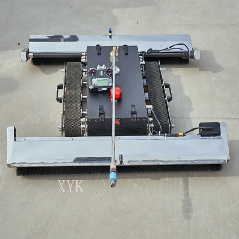 Remote Auto PV Cleaning Robot With Dual Wet Dry Cleaning For Commercial And Industrial Factory  Maintenance Jobs