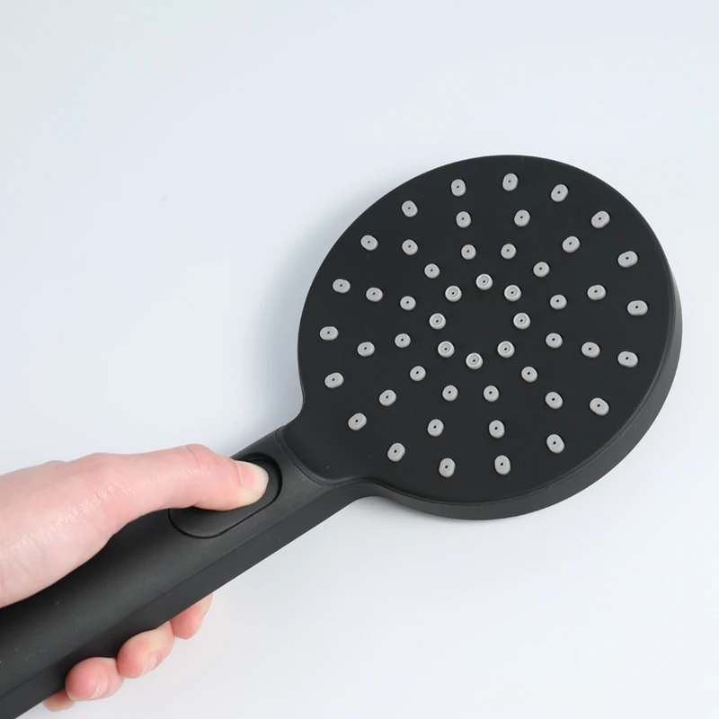 Trzyfunkcyjna czarna ręczna głowica prysznicowa do montażu na ścianie, okrągła głowica prysznicowa ABS do użytku domowego z wężem i uchwytem prysznicowym