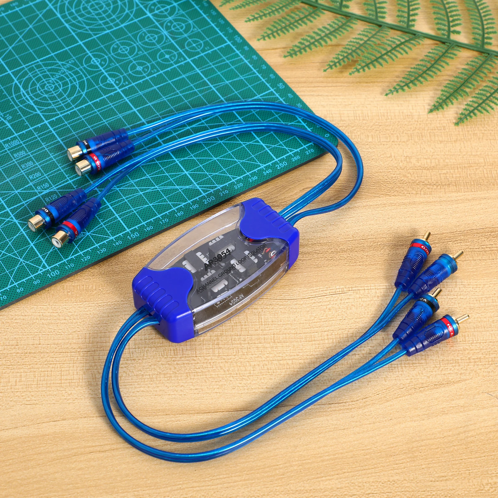 

4 Channel Rca Ground Loop Isolator Noise Filter Line Audio Noise Removal Sound Filter Gold Plated Connectors Durable