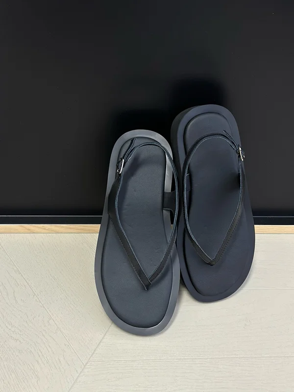 Withered French Retro Flip Flops Height Increasing Clip On Sandals Shoes Women Summer Slippers Shoes Women