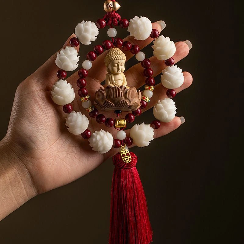 Guanyin Buddha statue, Buddha Tathagata statue, mini Buddha statue, amulet statue, household ornament statue