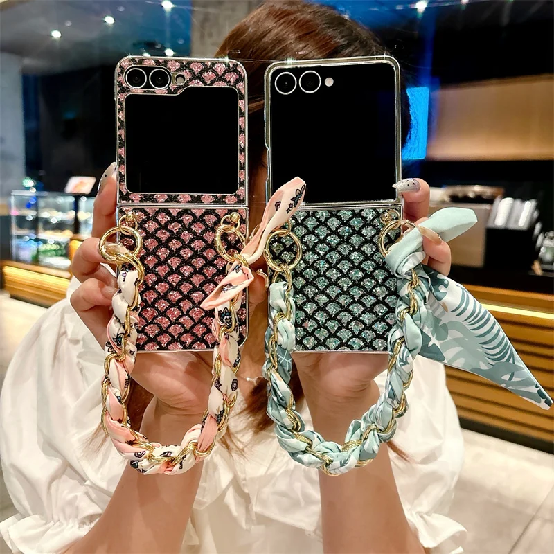 

Luxury Glitter Fish Scale Phone Case For Samsung Galaxy Z Flip 7 6 5 4 Cover with Silk Scarf Chain Cute Plating Cases Flip7 Capa