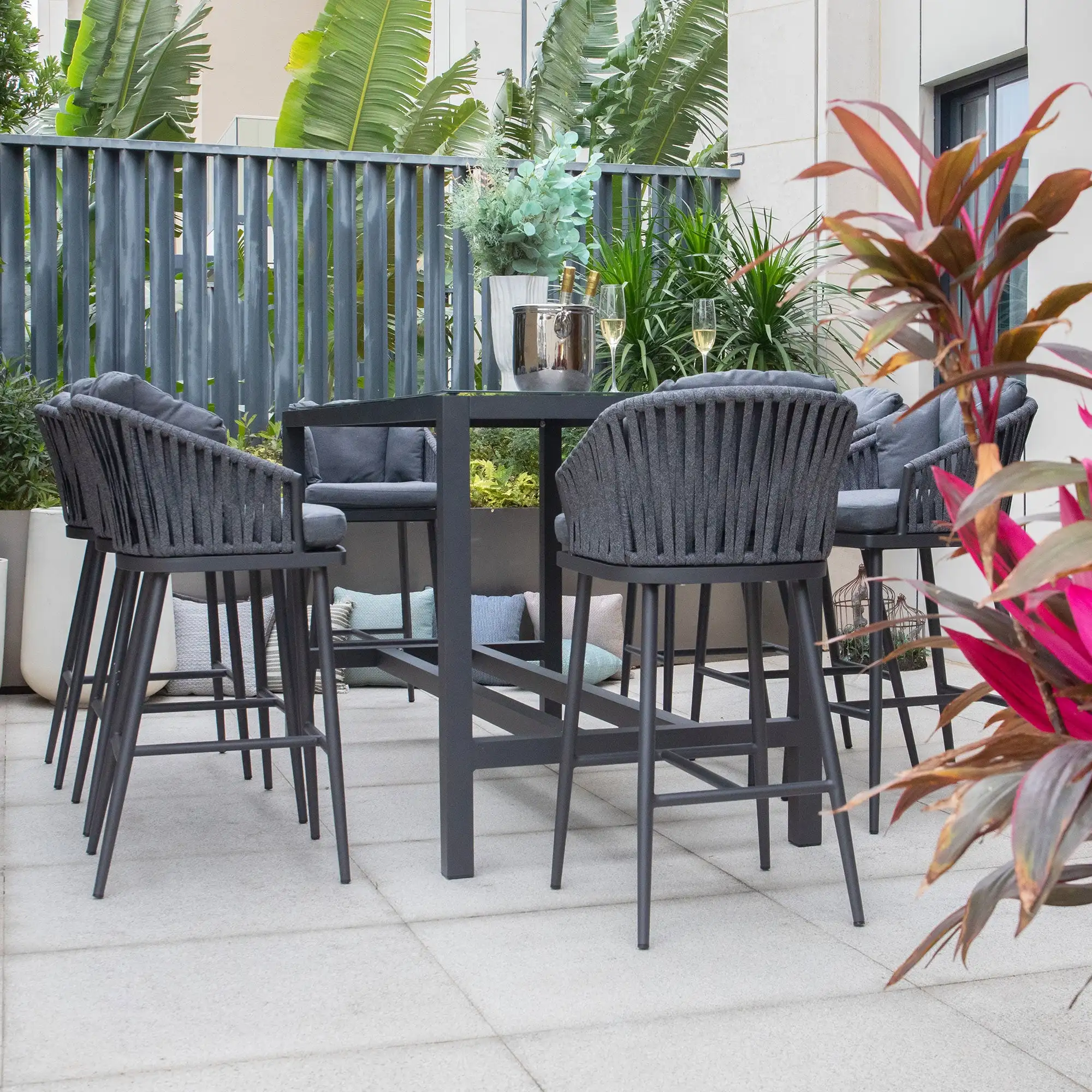 Waterproof Rope Woven Patio Bar Stools Garden Table And Chairs Hotel Furniture Outdoor Dining Set