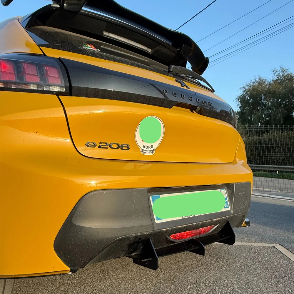 Pasuje do Peugeot 208 GT 2019-2021 rok tylny dyfuzor zderzak usta Spoiler Splitter Body Kit akcesoria