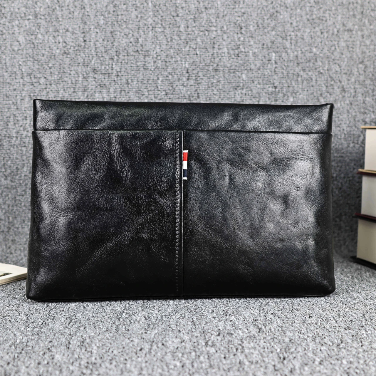 High Capaci Men's Leather Envelope Bag Top Layer Cowhide Vintage Handbag Luxury Wallet Handheld Soft Leather Purse for Youth view 4
