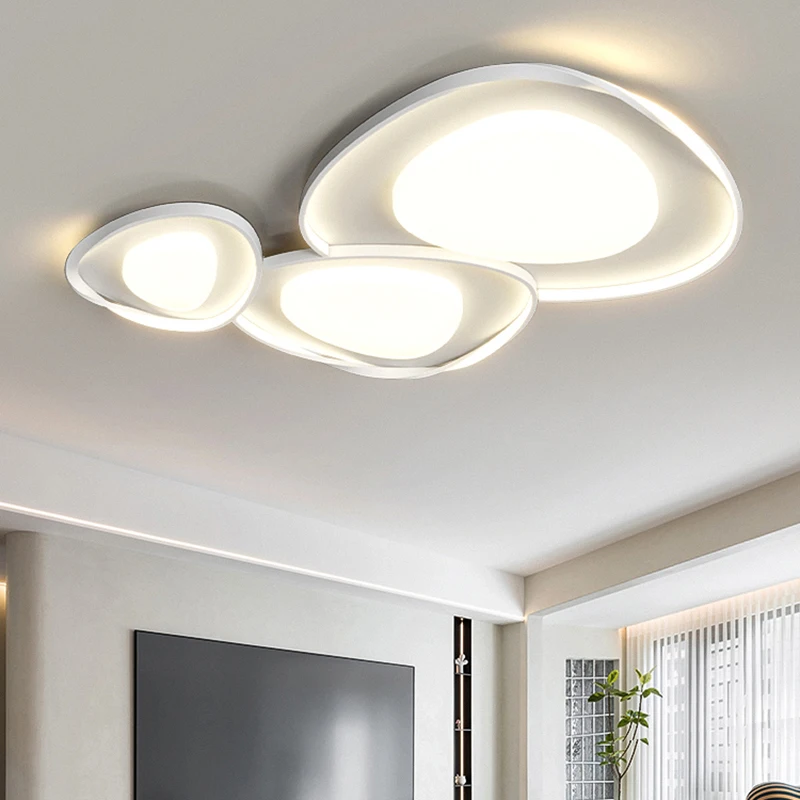 Nordic Creative Three Head Triangle Combination Hall Ceiling Light 2026 New Full Spectrum Eye Protection Living Room Changeable