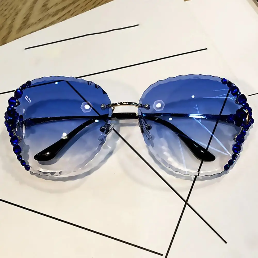 

Rhinestone Decoration Retro Sunglasses Korean Frameless Eyewear Driving Glasses Sun-Protective Travel Accessories