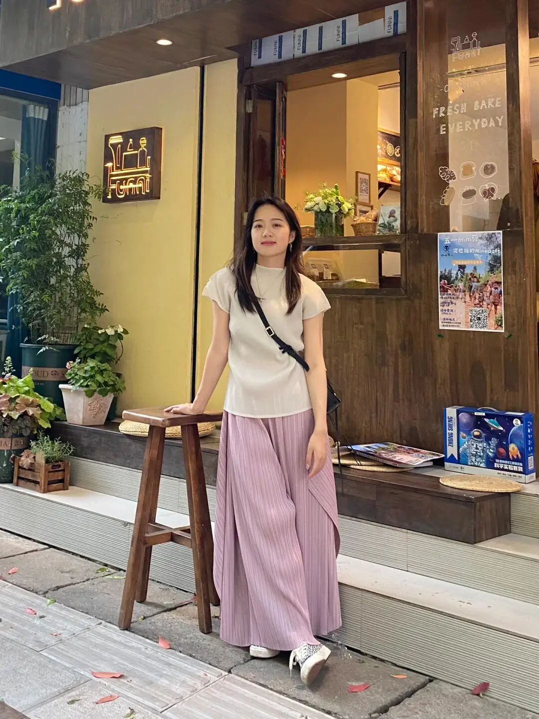 Slimming Pleated Wide Leg Pants Thin Polyester Fiber High Waist Straight Cut Summer Casual Trousers for Women Commute Style
