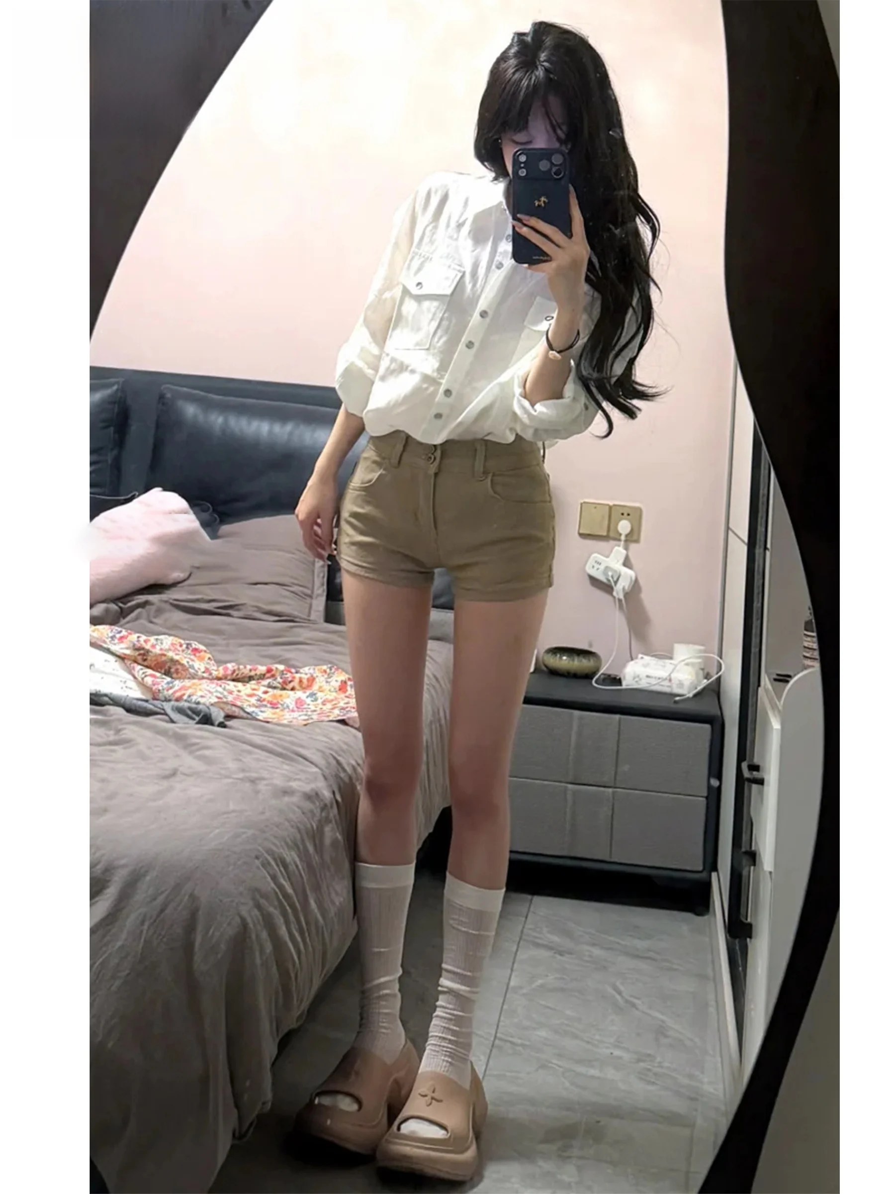 

Сексуальные короткие джинсовые шорты цвета хаки в американском стиле, женские ультракороткие брюки с низкой талией, сексуальные ультракороткие брюки для похудения, повседневные брюки на весну и лето