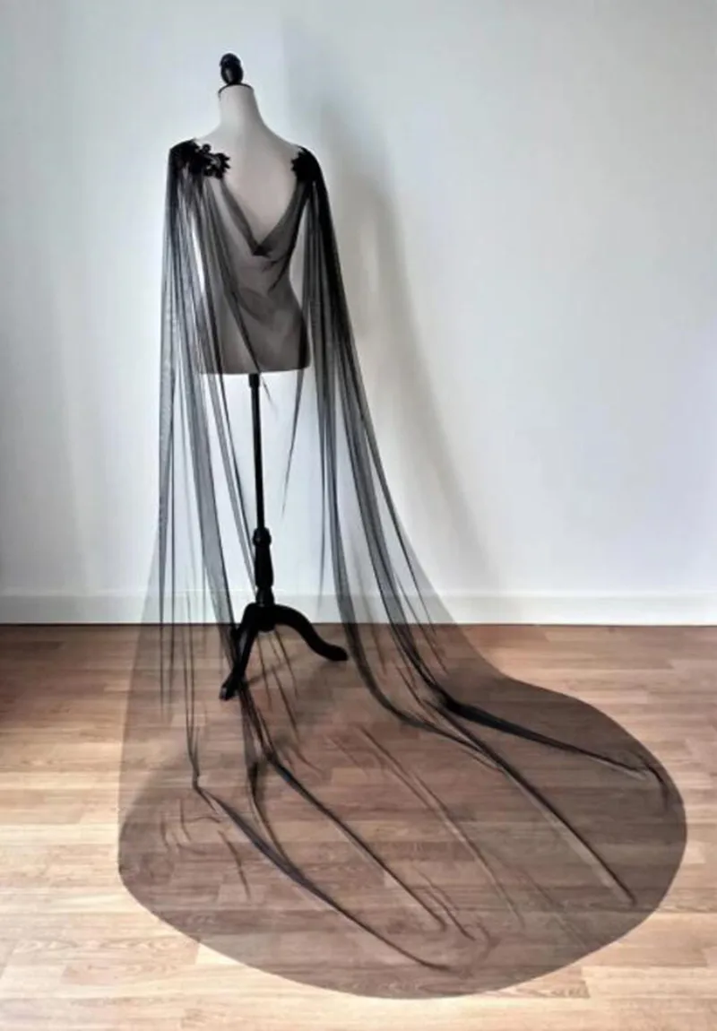 Black Tulle Wedding Evening Dress Cape Lace Trim Bridal Veil Capes Decorate Wedding Party Long Shawl Cloak Bride Shoulder Veils