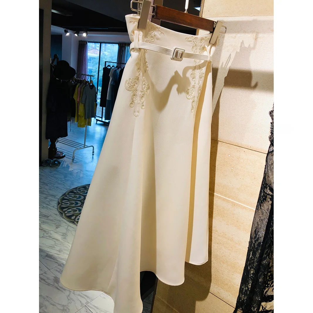 

Stunning Bla Lace Top Beautifully Embroidered High Waist A-Line Skirt French Sle Women's Faion Ci Commute Summer 2025