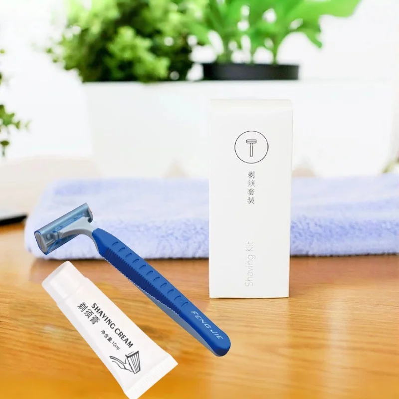 high-end-disposable-hotel-shaving-set-simple-white-card-and-shaving-cream-for-business-travelers-outdoor-camping