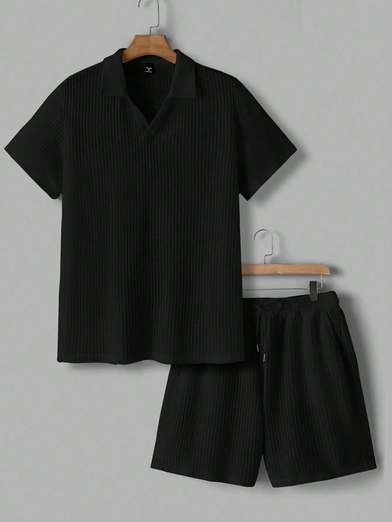 

Men's Black Ribbed Short Sleeve Polo Shirt and Shorts Set for Summer Casual Wear