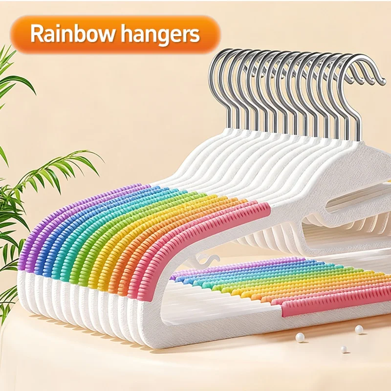 7/14/35pcs Heavy-Duty Plastic Clothes Hangers with Shoulder Protection, Non-Slip Thick Hangers for Wet & Dry Clothes