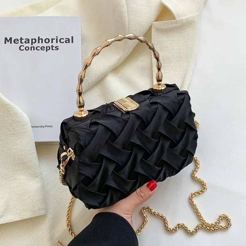 2023 Weave Small Tote Bag with Metal Portable New Chain Women\'s Designer Handbag Luxury Brand Shoulder Messenger Bag Phone Purse