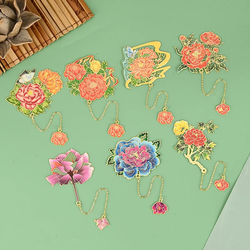 Exquisite Hollow Flowers Metal Bookmarks Tourist Souvenirs Retro Bookmark With Tassel For Book Club Reader Writers Students