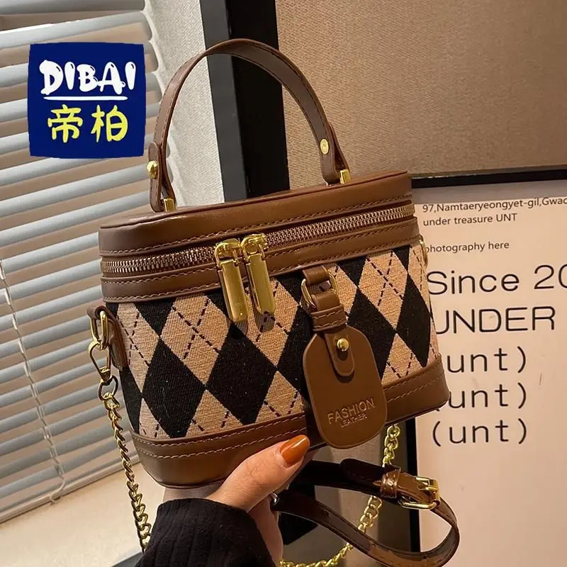 2025 New Style Dibai Senior Sense Small Women's Diamond Check Chain Crossbody Burst Retro Portable Fragrance Makeup Fashion Bag