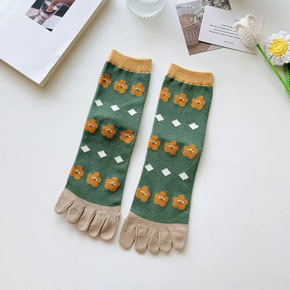 Fashion Flower Five Finger Tube Socks Stripe Grid Anti Slip Toe Mid-calf Socks Hosiery Breathable Split Toe Short Socks Women