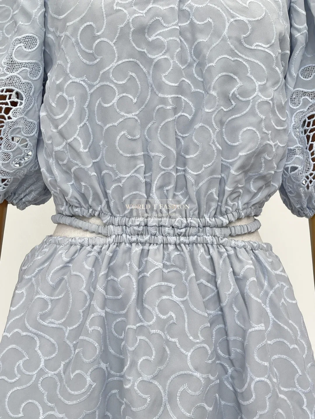 Mini abito ritagliato Manica corta azzurra di alta qualità