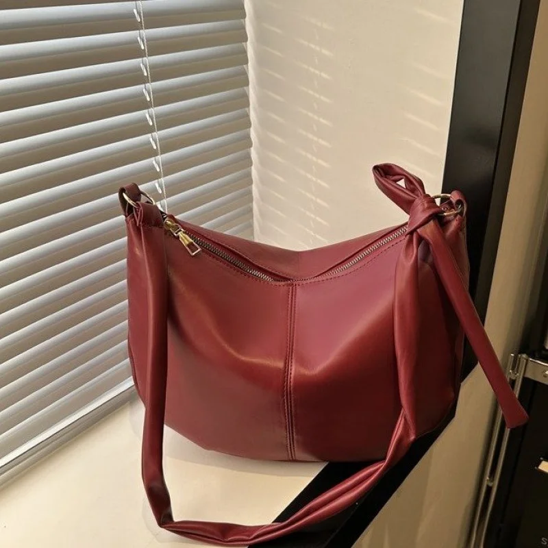 

Famous Designer Leather Women's Shoulder Bag High-End Luxury Brand Fashionable Elegant Crossbody Elegant Trim Daily Bag​