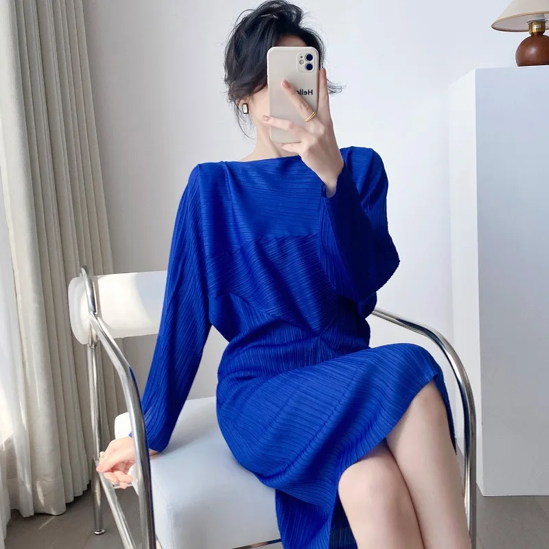 

Плиссированное платье Miyake 2026: Новинка, модное, свободное, элегантное, однотонное, женское, с длинным рукавом, приталенное, подчеркивающее фигуру, с юбкой