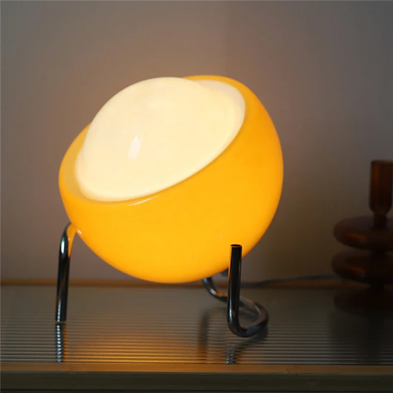 Lámpara de mesa LED nórdica para interiores, estilo Medieval, sala de estar, dormitorio, mesita de noche, decoración de cristal, lámpara de escritorio, luz nocturna Retro