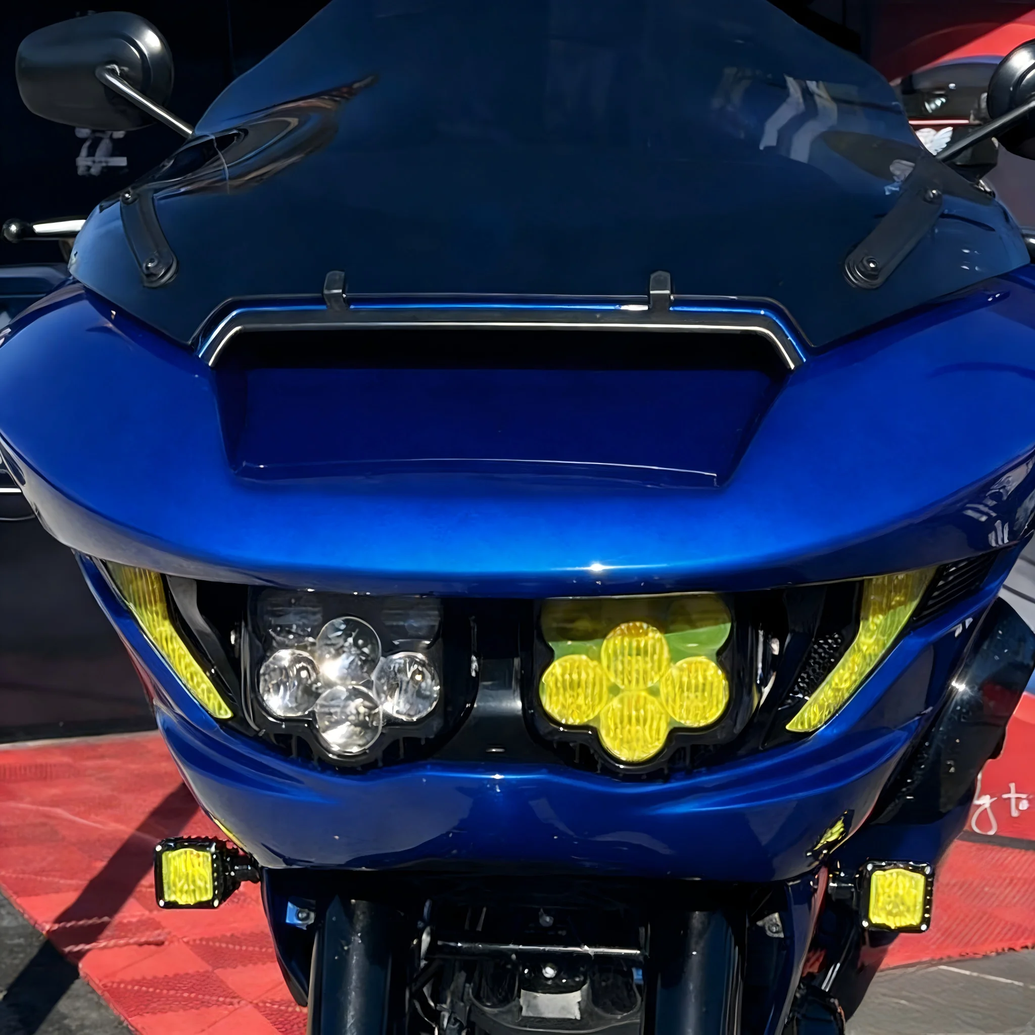 

Подходит для платиновых светодиодных фар Plug and Play для моделей Road Glide 23.5, 24, 25, 26.