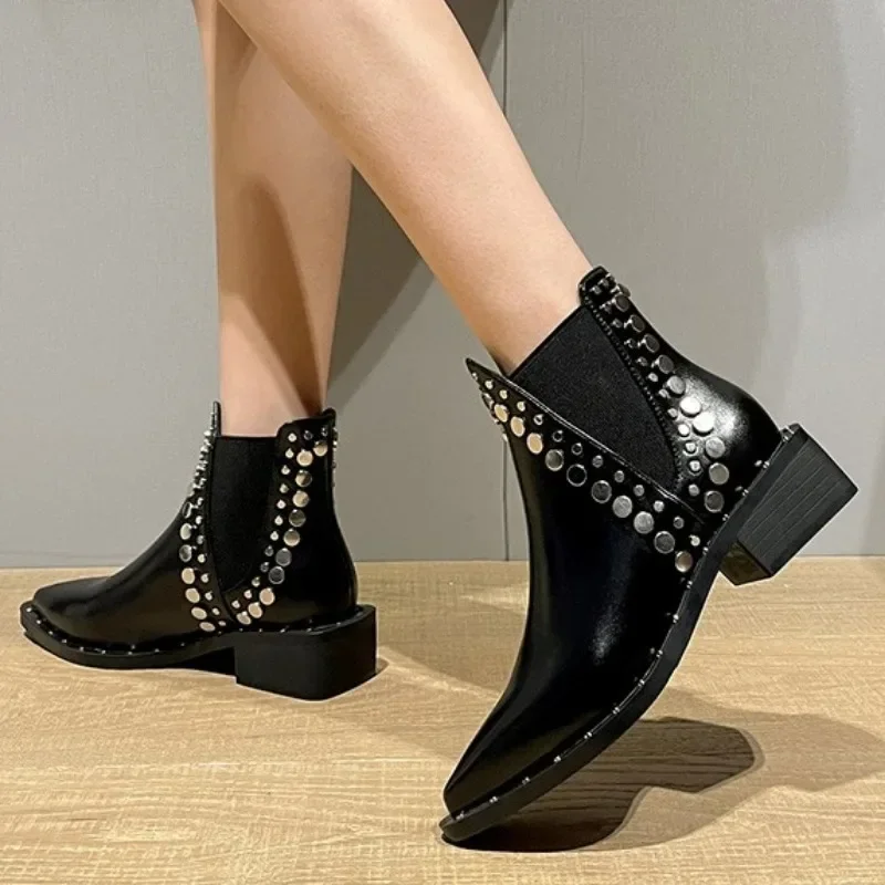 2024 New Womens Ankle Boots Sexy Pointed Toe Punk Style Rivet-decorated Women\'s Knight Boots Winter Warm and Fashion Short Boots