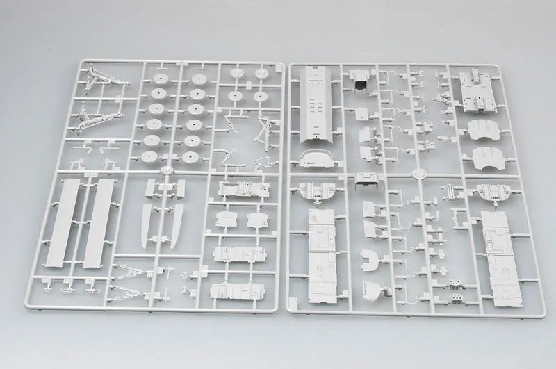 Trumpeter 01656 1/72 Tu22M3 Backfire C Bomber strategico Militare da collezione in plastica Modello di assemblaggio Kit di costruzione di giocattoli