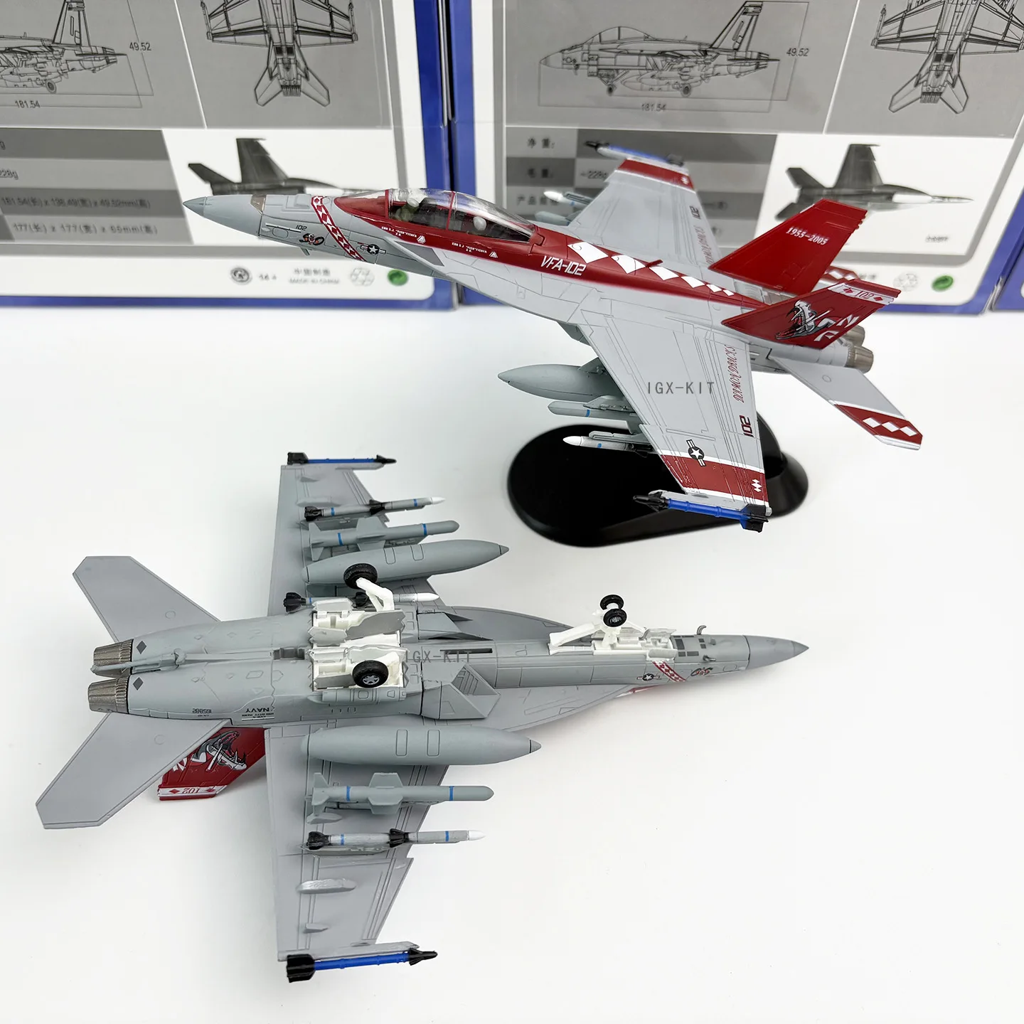 1/100 Scale US F/A-18 Rattlesnake Squadron Fighter Aircraft F18 Carrier-Based Airplane Alloy Model Toy For Collection Gifts
