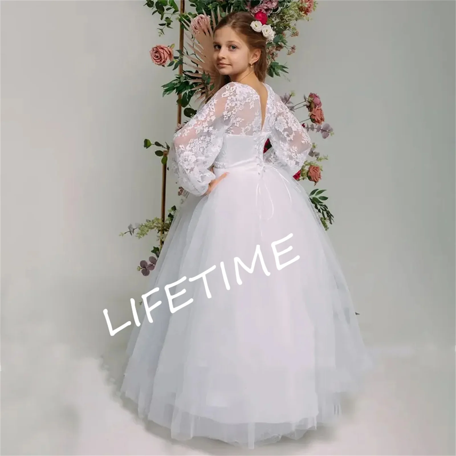 Simple White Flower Girl Dress Sparkling Pearls Beading For Wedding 2023 Princess A-Line Lace Long Sleeves First Communion Gown