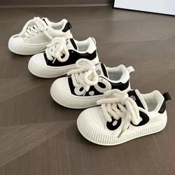 Tenis scarpe sportive da donna nuova piattaforma scarpe Casual moda scarpe da Skateboard bianche nere scarpe da Tennis di tendenza tutte le scarpe da ginnastica abbinate