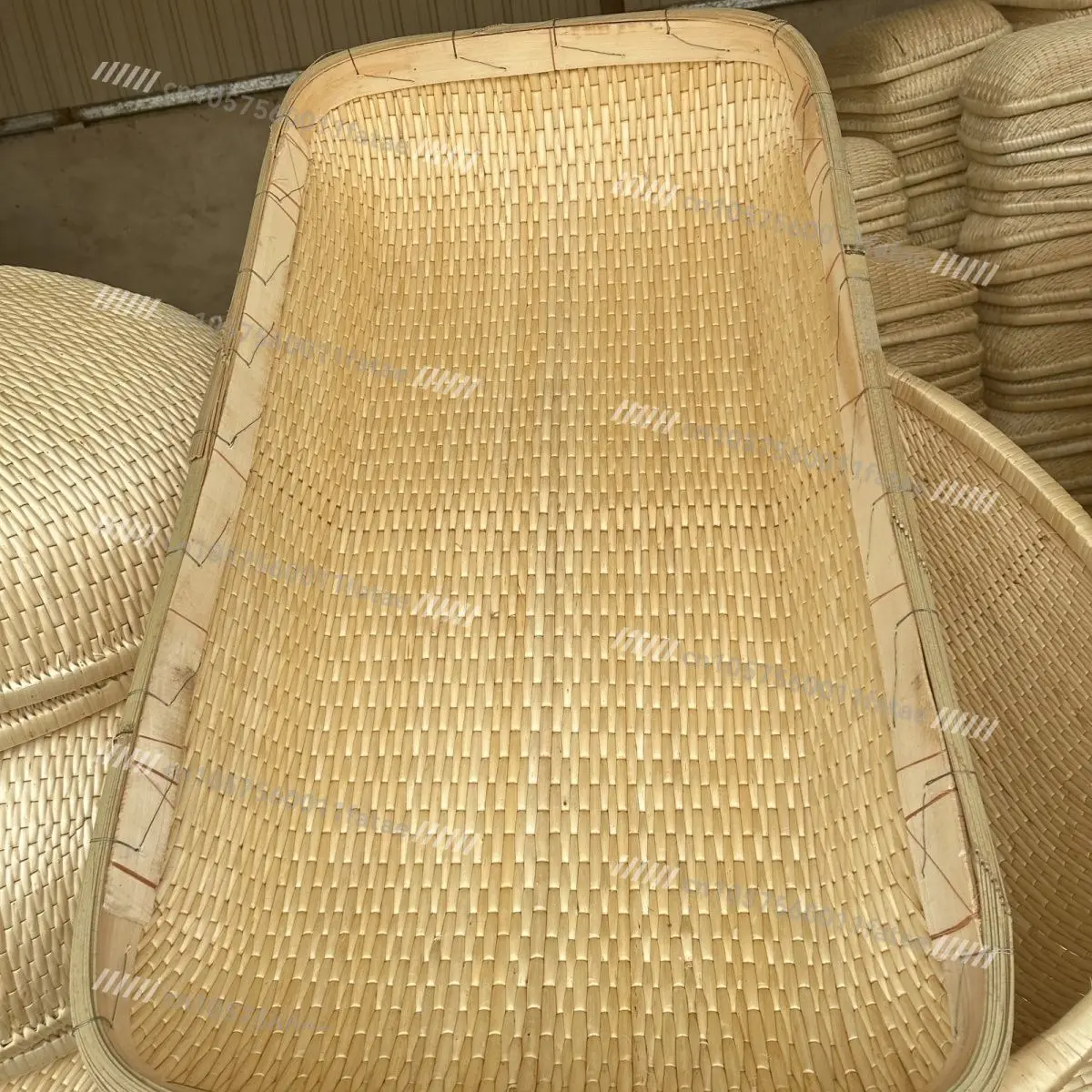 

Wicker Basket, Willow Woven Basket, Handmade Dustpan for Household Use, Storage Basket, Dried Fruit Basket