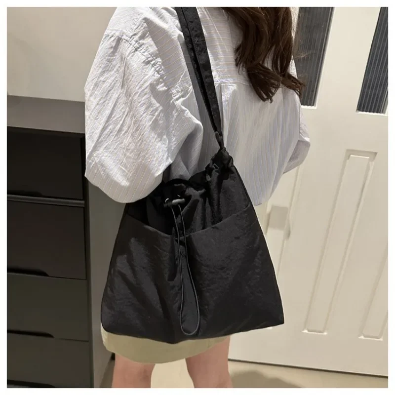 Homefish Damen Minimalistische Große Kapazität Tragetasche Trendige Sommer Leichte Vielseitige Schulter-Umhängetasche – Detail 2