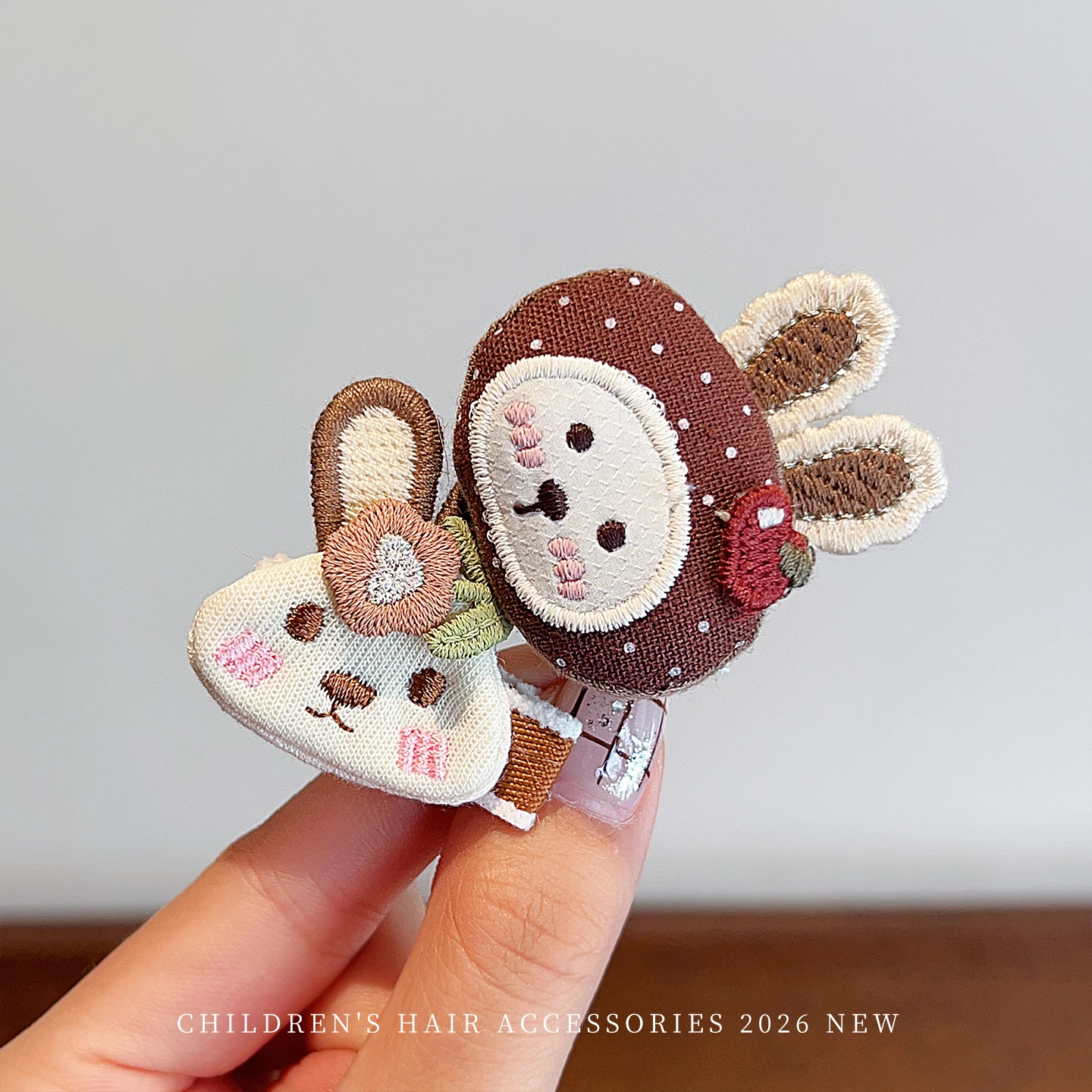 5-teiliges Set mit niedlichen Haarspangen mit Cartoon-Tiermotiven für Mädchen, Vintage-Stoffschleifen-Haarspangen, handgefertigte Kinder-Haarnadeln, Winter 2026 – Detail 6