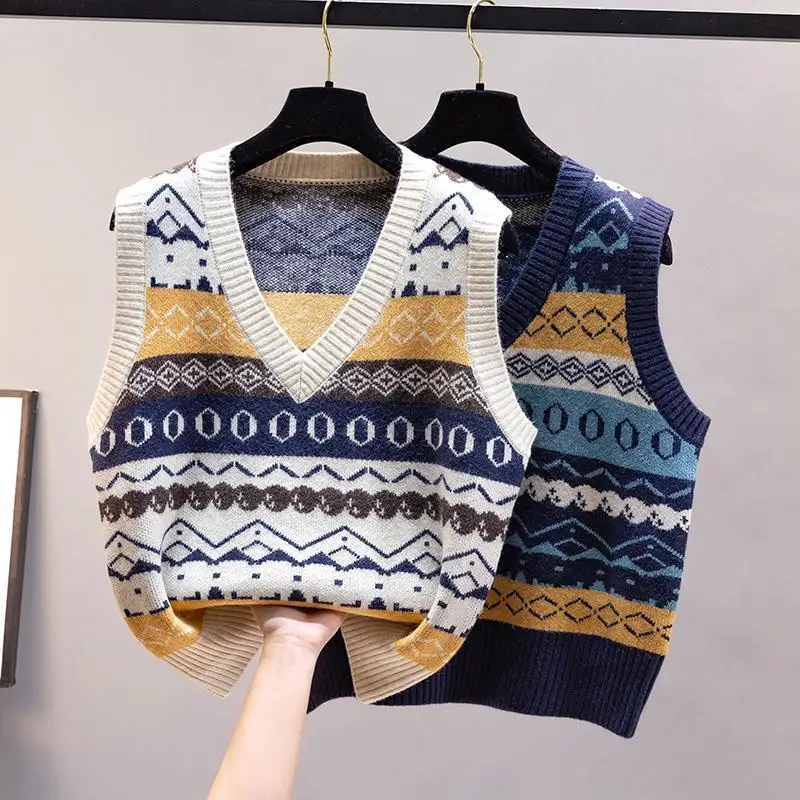 

Fashion Knitted Vest Women's Autumn/Winter 2025 New Korean Edition Retro Style Contrast Color Sleeveless Top