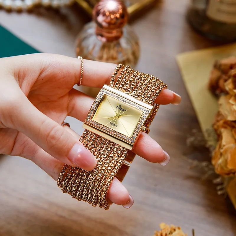 Hot Sale Fashion Wrist Watches For Women Square Bracelet Golden Women's Watches Diamond Women Quartz Watches Ladies Steel