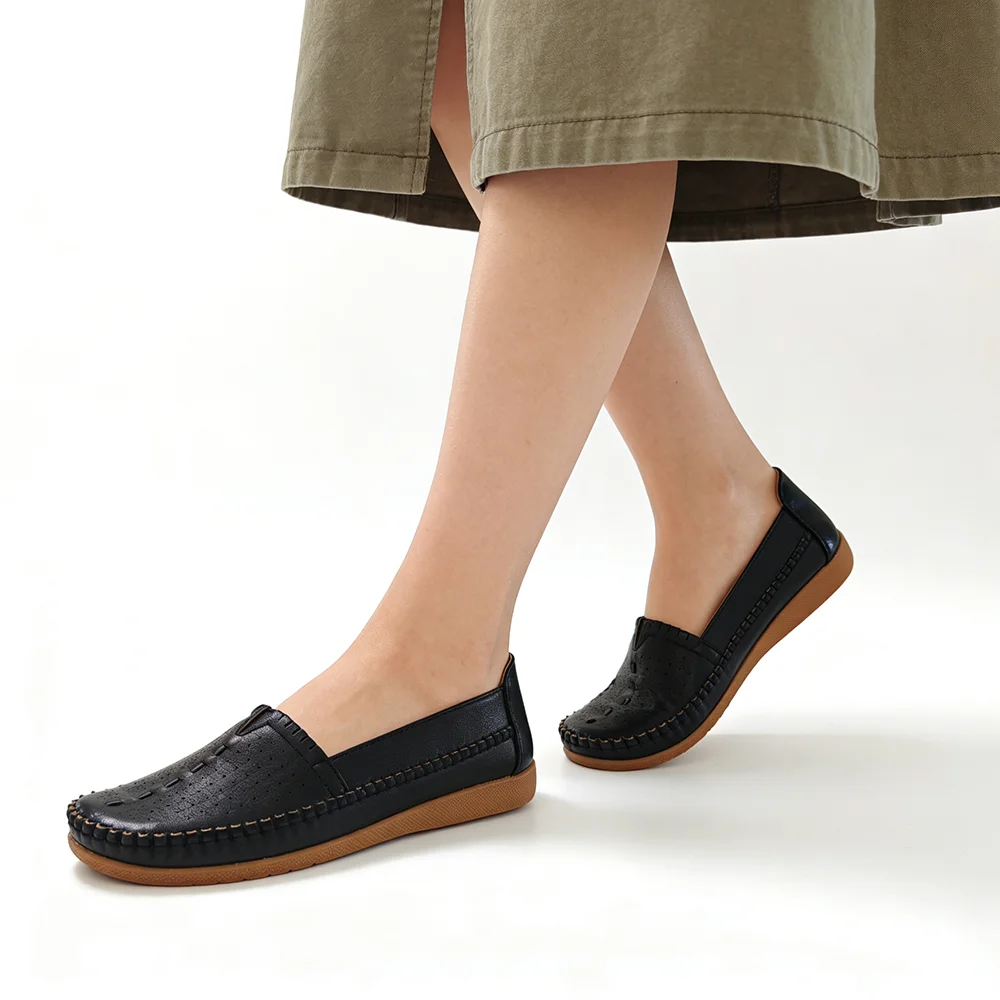 2026 Spring Summer Shoes Women Loafers Lightweight Black Slip on Casual Shoes Flat Soft Comfortable Plus Size 42 D965