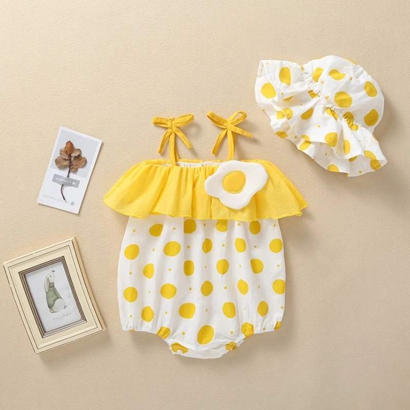 Childrens photography clothing for one month one hundred days old baby strawberry shaped clothing for taking photos 신생아촬영