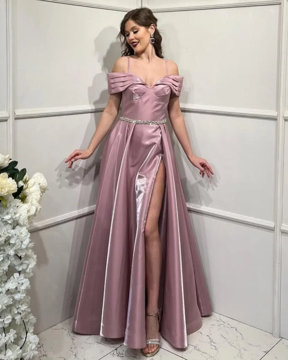 

Customized High Quality Fashion Charmeuse Rhinestone Pleat A-line Off-the-shoulder Long Dresses Bespoke Occasion Dresses Sparkle
