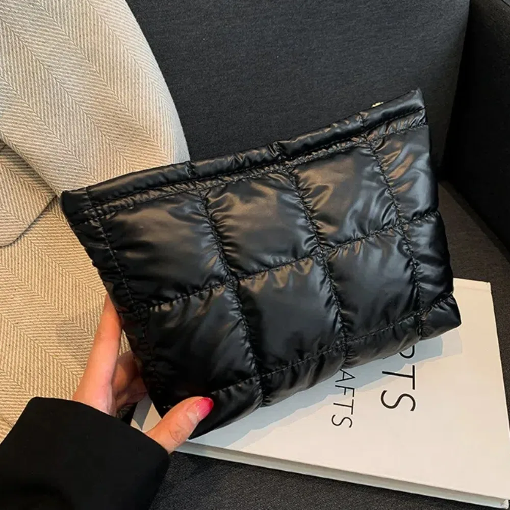 Cotton Filled Puffer Pouch PU Leather Storage Purse Puffer Padded Makeup Bag Solid Color Large Capacity Thick Plaid Clutch Bag