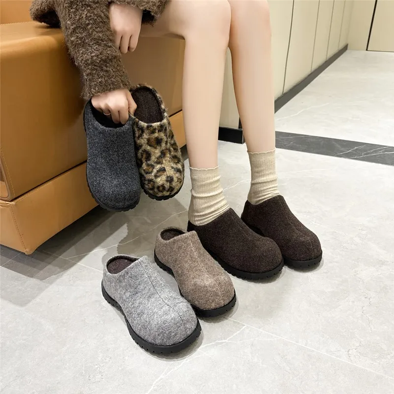 Women Autumn Winter Outdoor Slippers 2026 New Platform Wedge Slippers Fashion Fleece-Lined Height-Increasing Slippers For Women