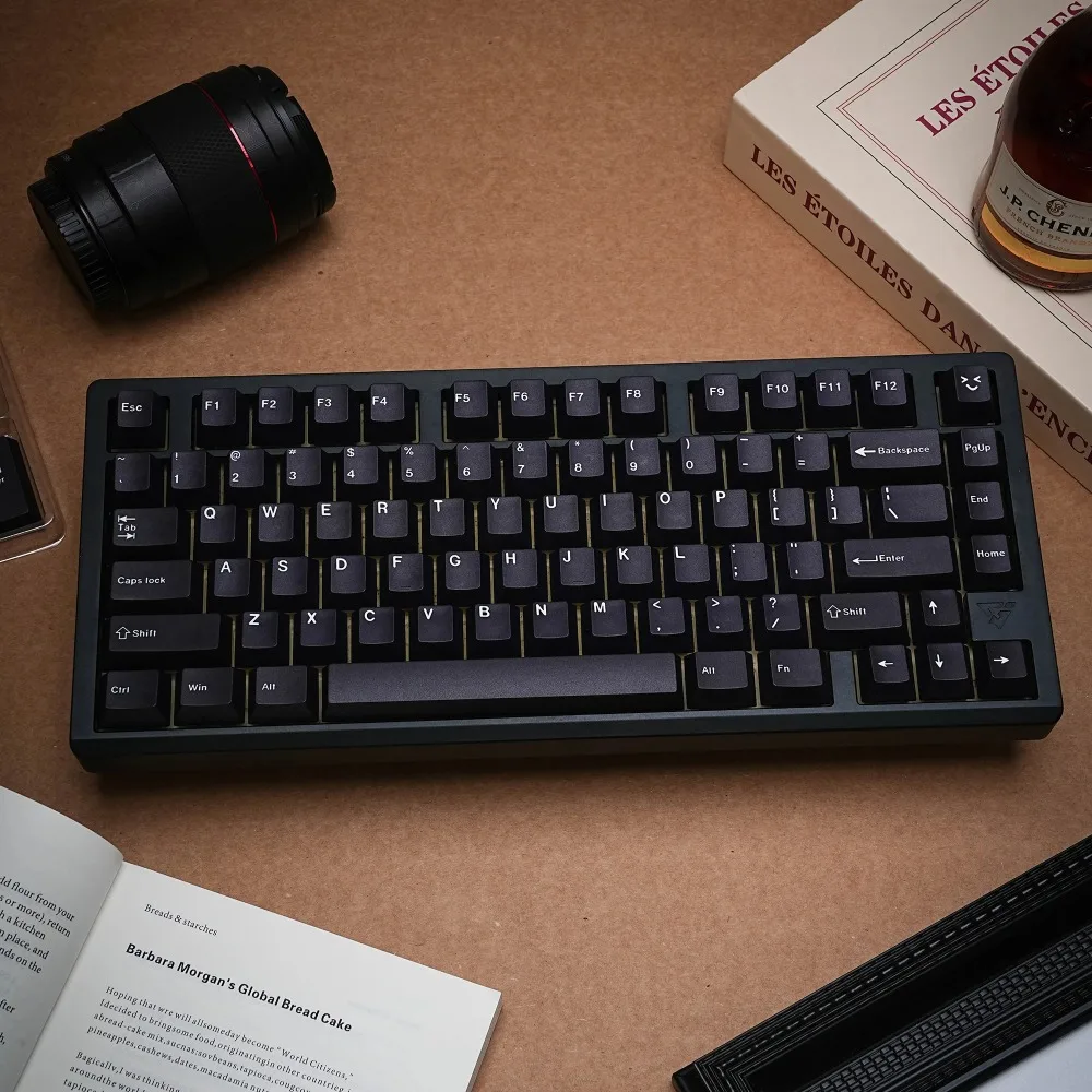 

WOB/BOW PBT Cherry Keycaps Korean German French Spanish Abnt2 Russian Keycap Dye Sub For Mechanical Keyboard Gaming Custom White