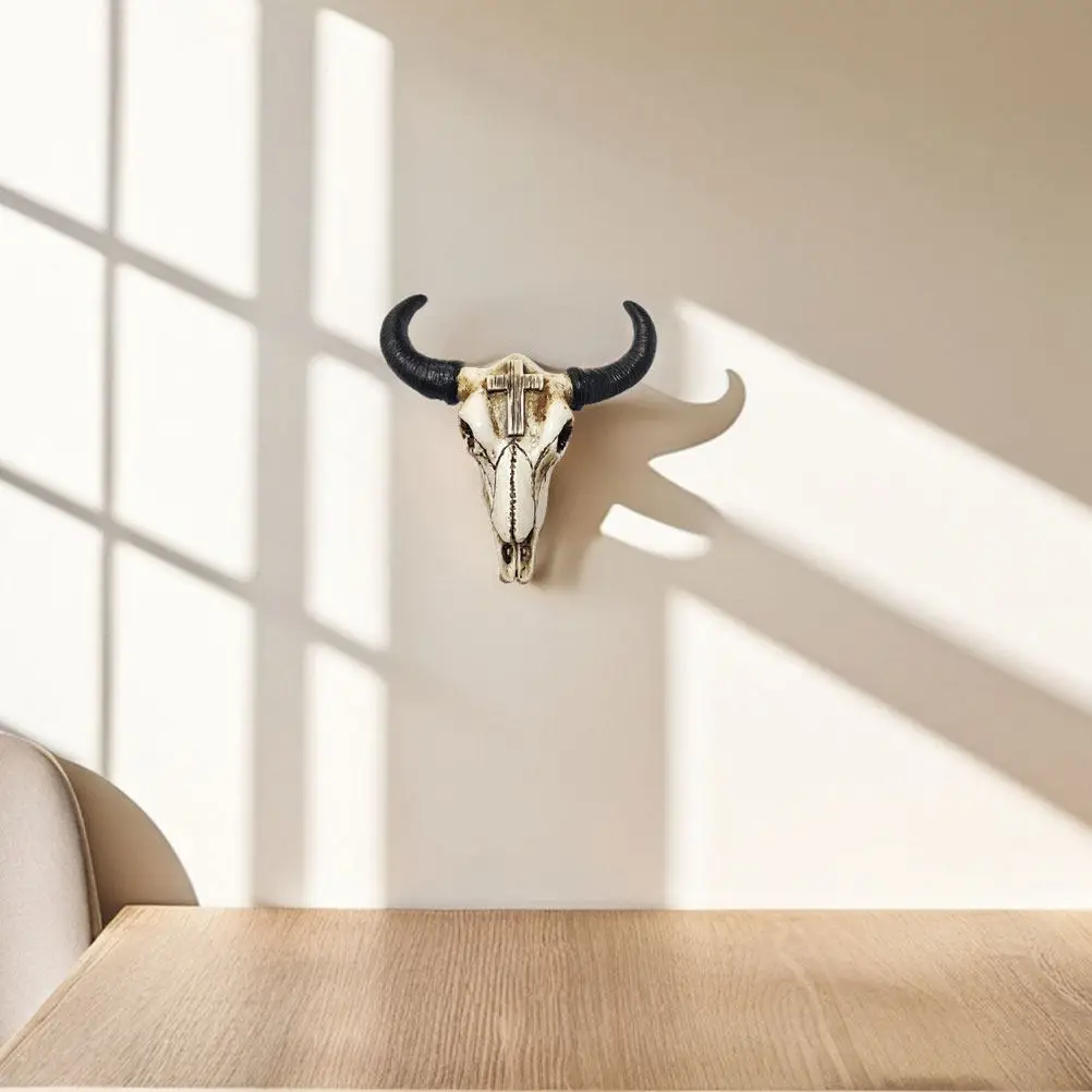 Vintage Resin Cross Horn Skull Wall Hanging Bull Skull Head Decor Rustic Animal Wall Decoration for Home Office Living Room