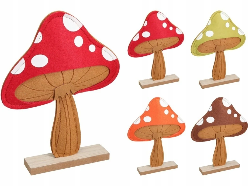 Decoratie van champignons van vilt op houten basis 32cm herfstkleuren