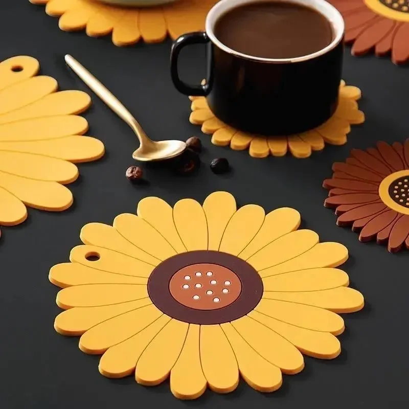 

Sunflower Hot Pot Holder Anti-Slip Cup Coasters Bowl Tableware Mat PVC Heat Resistant Pan Pad for Countertop Kichen Accessories