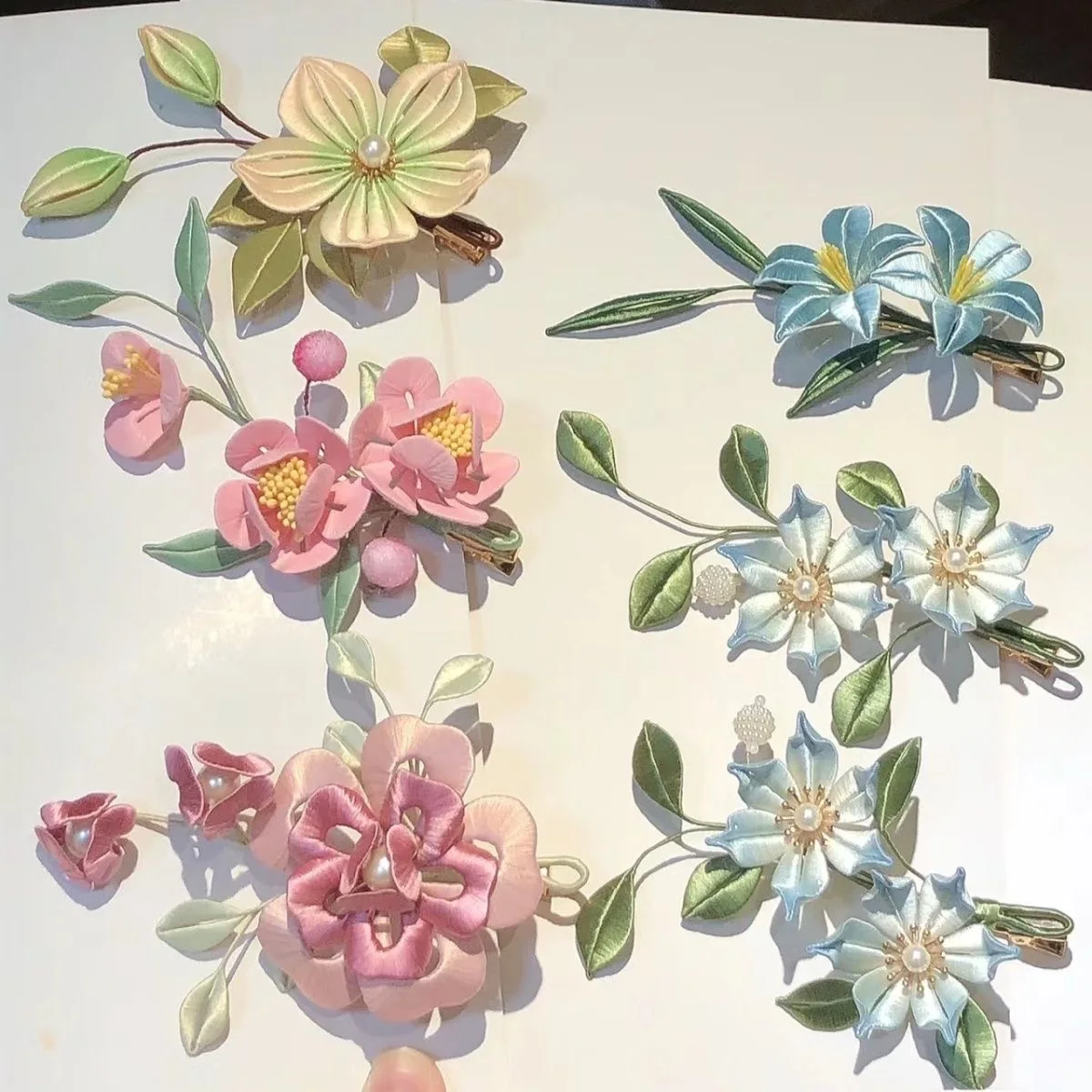 مجموعة ألوان مائية معدنية - محمولة، خفيفة الوزن، صبغة صلبة عالية، ظلال مرصعة بالنجوم - مثالية للفنانين، لوحة ألوان مثالية