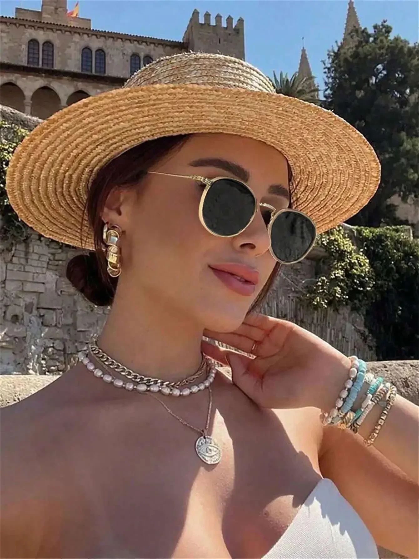 

1 Pc Women's Metal Frame Round Frame Vintage Fashion Versatile Fashion Glasses Suitable For Daily Outing And Wearing Use Shades