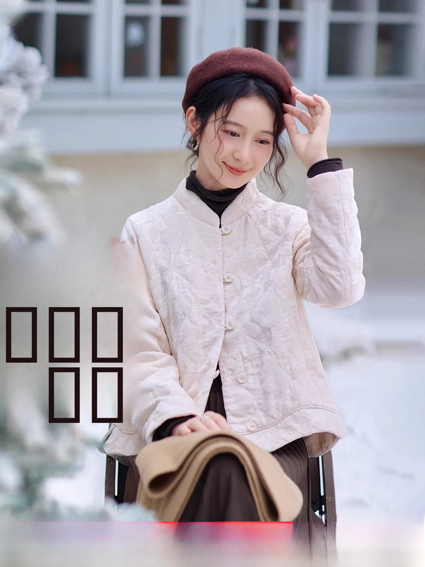 

Красная хлопковая куртка Red Tead New Chinese Sle ort Flora для женщин, зимняя верхняя одежда, коллекция Осень-Зима 2025, хит продаж